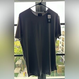 Cuts Clothing AO Curved Hem T size LG in
Wolf gray. NWT!